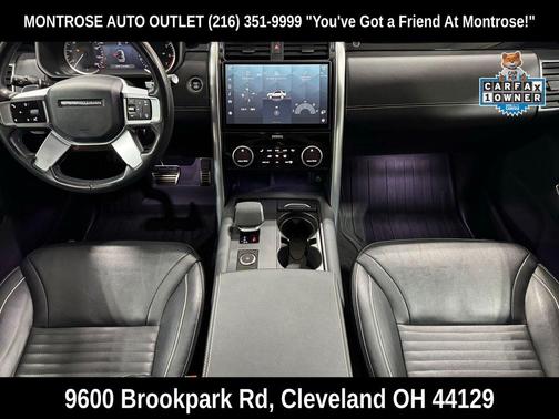 Fuji White 2023 Land Rover Discovery P300 S R-Dynamic