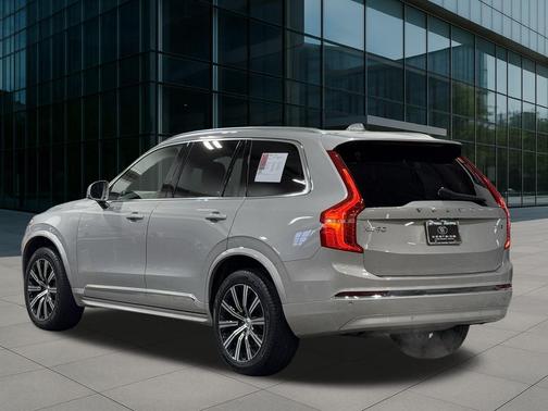 2024 Volvo XC90 B5 Core Bright Theme