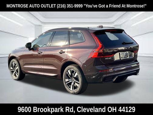 Mulberry Metallic 2026 Volvo XC60 B5 Plus