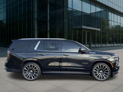 2025 Chevrolet Tahoe 4WD High Country