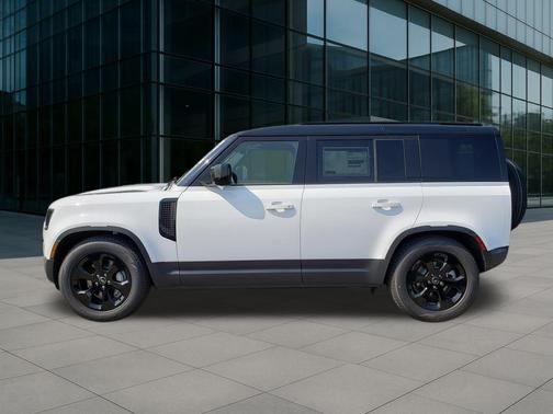 2025 Land Rover Defender 110 P300
