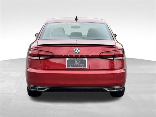 2021 Volkswagen Passat 2.0T R-Line