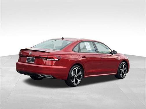 2021 Volkswagen Passat 2.0T R-Line