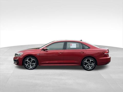 2021 Volkswagen Passat 2.0T R-Line