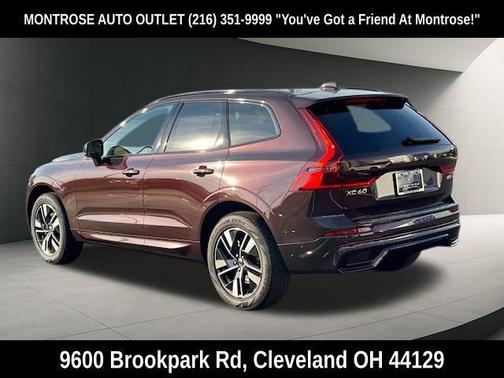 Mulberry Metallic 2026 Volvo XC60 B5 Plus