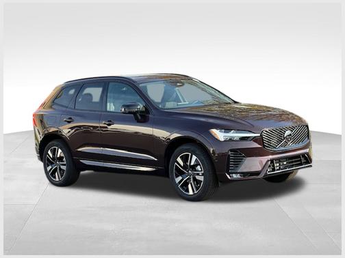 Mulberry 2026 Volvo XC60 B5 Plus