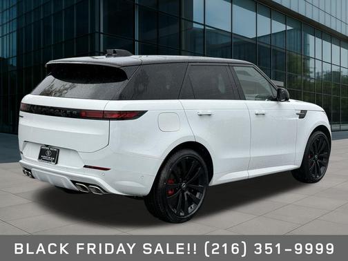 2025 Land Rover Range Rover Sport SE