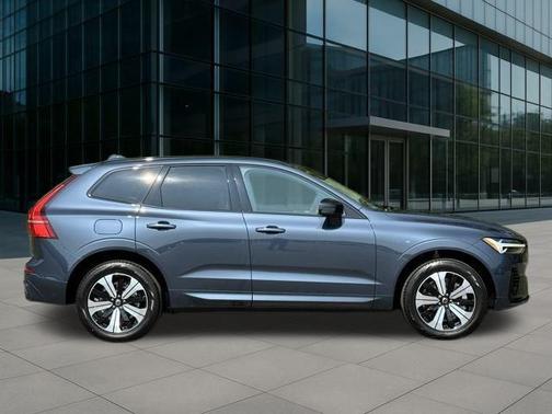 2025 Volvo XC60 Plug-In Hybrid T8 Core