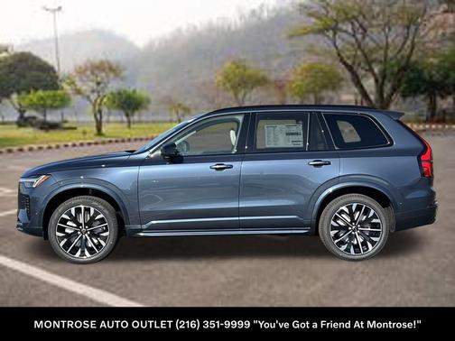 2026 Volvo XC90 B6 Ultra Dark Theme 7-Seater