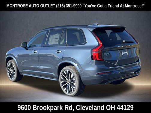 2026 Volvo XC90 B6 Ultra Dark Theme 7-Seater