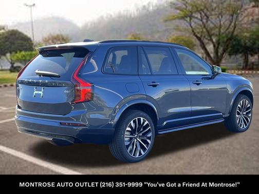 2026 Volvo XC90 B6 Ultra Dark Theme 7-Seater
