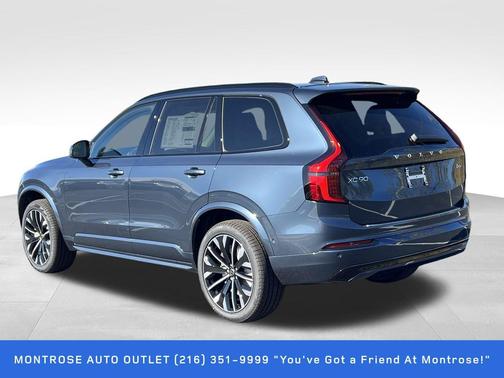 2026 Volvo XC90 B6 Ultra Dark Theme 7-Seater