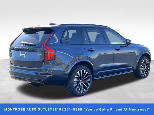 2026 Volvo XC90 B6 Ultra Dark Theme 7-Seater