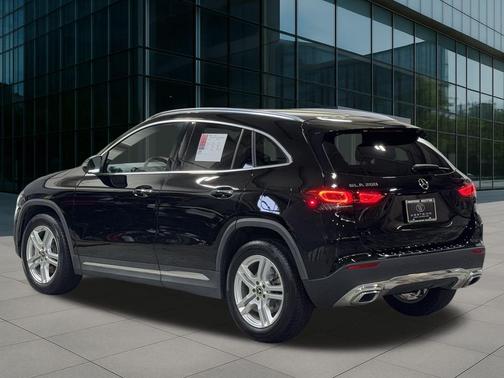 2021 Mercedes-Benz GLA 250 Base 4MATIC