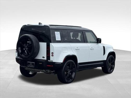2023 Land Rover Defender 110 X-Dynamic SE