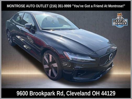 2024 Volvo S60 Recharge Plug-In Hybrid T8 Ultimate Dark Theme