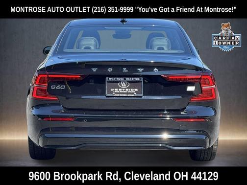 2024 Volvo S60 Recharge Plug-In Hybrid T8 Ultimate Dark Theme