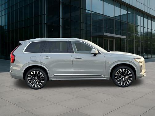 2026 Volvo XC90 B6 Ultra 7-Seater