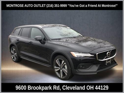 2025 Volvo V60 Cross Country Plus, B5 AWD Gas (mild hybrid)