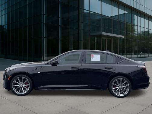 2022 Cadillac CT5 Sport