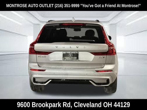 Aurora Silver 2026 Volvo XC60 B5 Plus