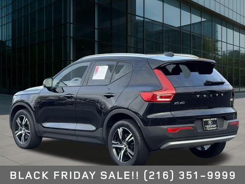 2023 Volvo XC40 B5 Core