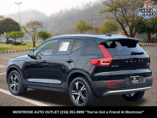 2023 Volvo XC40 B5 Core