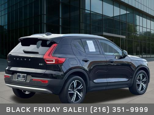 2023 Volvo XC40 B5 Core