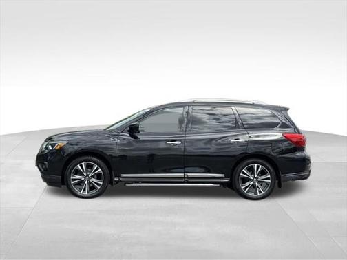 2018 Nissan Pathfinder Platinum