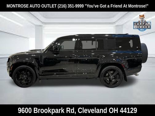 Santorini Black Metallic 2025 Land Rover Defender V8