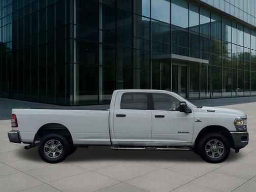 2024 RAM 2500 Big Horn Crew Cab 4x4 8' Box