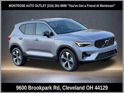 2026 Volvo XC40 B5 Plus
