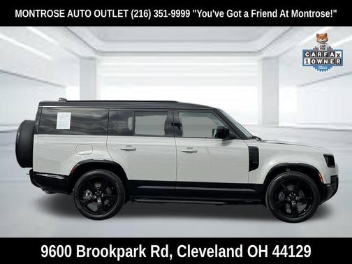 Fuji White 2026 Land Rover Defender X-Dynamic SE