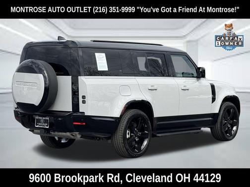 Fuji White 2026 Land Rover Defender X-Dynamic SE
