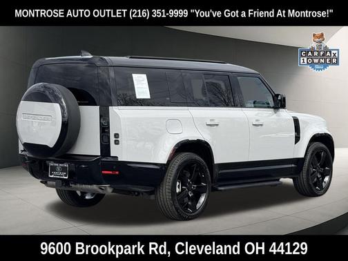 Fuji White 2026 Land Rover Defender X-Dynamic SE