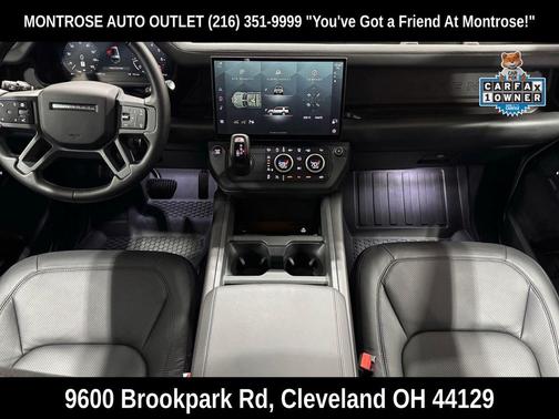 Fuji White 2026 Land Rover Defender X-Dynamic SE