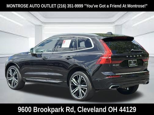 Onyx Black Metallic 2019 Volvo XC60 T6 R-Design