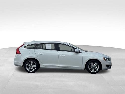 2015 Volvo V60 T5 Premier Plus
