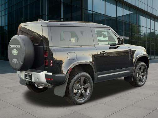 2025 Land Rover Defender 90 P300 S