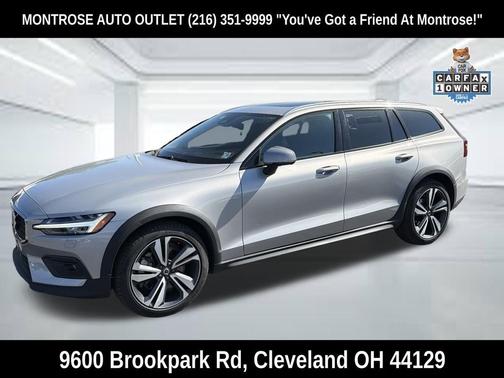 Silver Dawn Metallic 2025 Volvo V60 Cross Country Plus, B5 AWD Gas (mild hybrid)