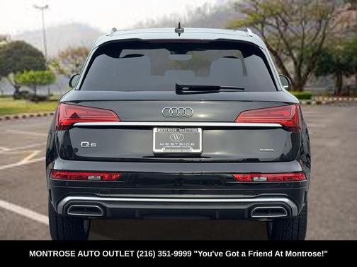 2022 Audi Q5 45 S line Prestige