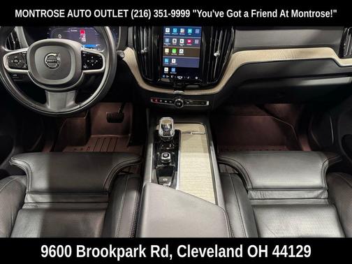 2022 Volvo XC60 B5 Inscription