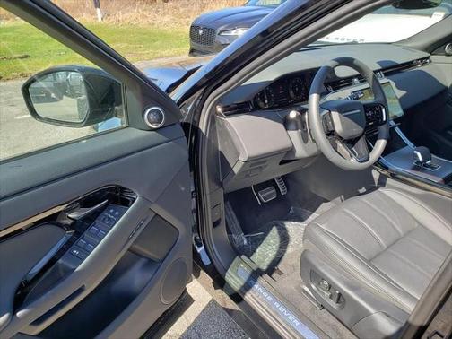 2026 Land Rover Range Rover Evoque Dynamic SE