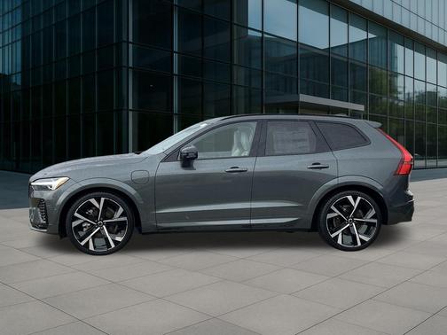 2026 Volvo XC60 Plug-In Hybrid T8 Ultra