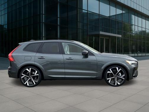 2026 Volvo XC60 Plug-In Hybrid T8 Ultra