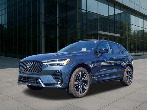 2026 Volvo XC60 B5 Plus