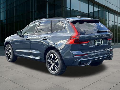 2026 Volvo XC60 B5 Plus
