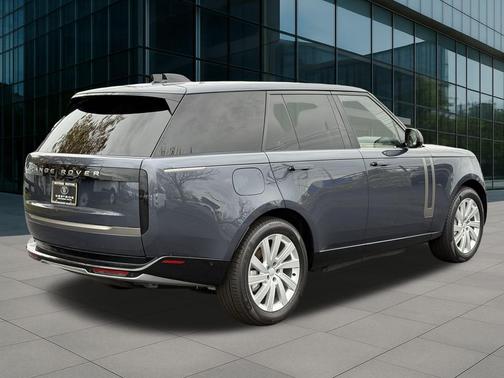 2025 Land Rover Range Rover P550e SE