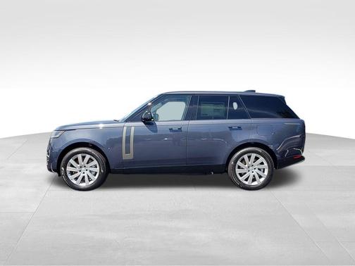 2025 Land Rover Range Rover P550e SE