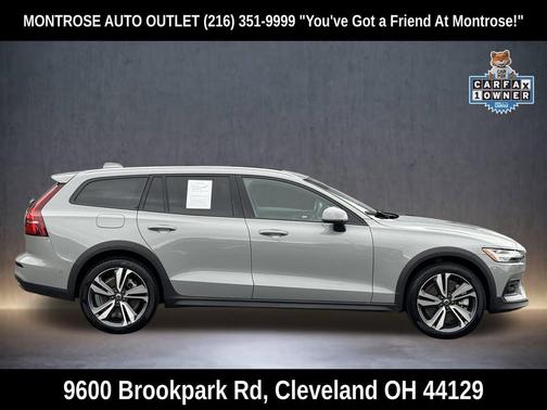 2025 Volvo V60 Cross Country Plus, B5 AWD Gas (mild hybrid)